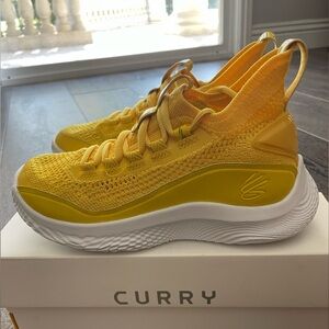 Curry Flow 8 GS “Smooth Butter Flow”